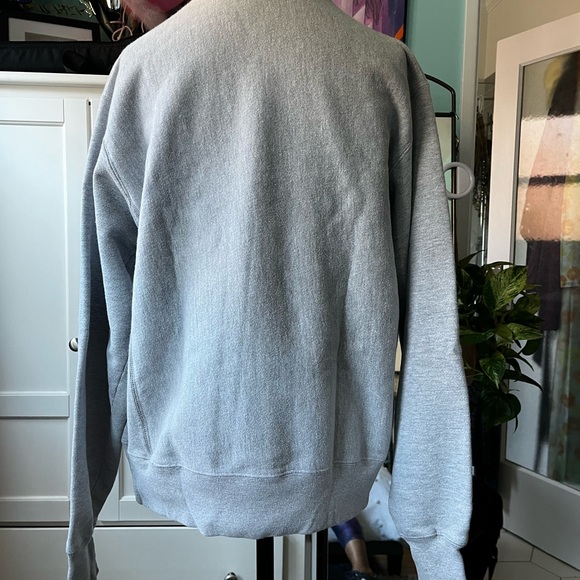 Champion Mens Reverse Weave Classic Crewneck Light Gray Size M - Picture 4 of 4